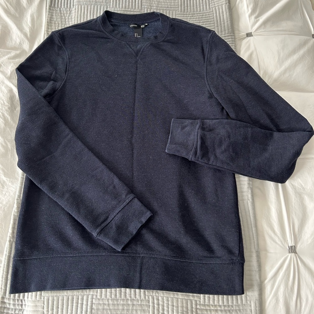 H&M Men's Dark Blue Crewneck Sweater